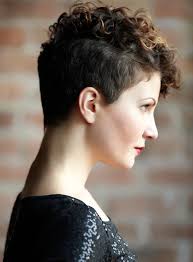 15 Tomboy Short Hairstyles To Look Unique And Dashing Hairdo Hairstyle Curly Pixie Hairstyles Curly Pixie Haircuts Curly Hair Styles