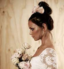 9 Beautiful Boho Wedding Hairstyles Lace Wedding Dress With Sleeves Boho Wedding Hair Long Sleeve Wedding Dress Lace
