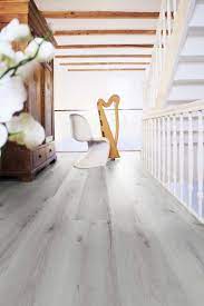 epingle sur sol pvc
