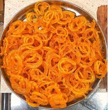 Geeta Hansaria On Instagram The Jalebi Thali Main Hu Gol Gol Gol Rabri Ke Saath Mera Ma Indian Food Recipes Vegetarian Indian Food Recipes Food