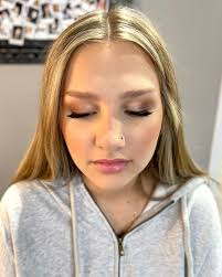 Madison Romig (@makeupby_madisonr) • Instagram photos and videos