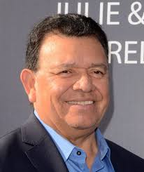 Legendary Dodgers star Fernando Valenzuela dies at 63