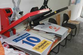 See more ideas about heat press printing, heat press machine, heat press. Heat Press Vs Screen Printing Know The Actual Difference