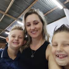 Francine Mohr (@francine.mohr.rg) • Instagram फोटोहरू र भिडियोहरू