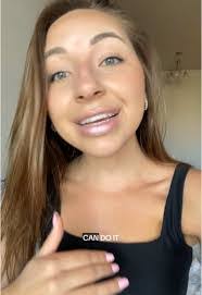 Amy Hershman's Instagram, Twitter & Facebook