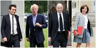 Membre du rpr, de l'ump puis de lr, proche de nicolas sarkozy, il est successivement ministre délégué aux collectivités territoriales de 2005 à 2007, ministre de l'immigration de 2007 à 2009, du travail. Le Multiplex Politique Du 24 Mai Avec Brice Hortefeux Florian Philippot Jean Marie Le Guen Et Laurence Rossignol