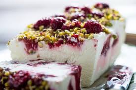 Dovete realizzare un dessert per una cena a cui tenete particolarmente, ma non avete abbastanza tempo per preparare la classica torta? I 5 Migliori Dolci Estivi Da Preparare Senza L Uso Del Forno Bombonette