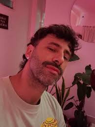 The category is: face card