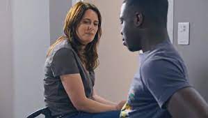 Carnet rose dans plus belle la vie ! Cesar Pense Au Suicide Luna Se Separe De Mouss Et Mathis Va Revenir Plus Belle La Vie 27 06 2019 Plus Belle La Vie Nouveautes Tele Com