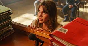 Berlin, berlin ist eine komödie aus dem jahr 2002 von david safier mit felicitas woll und alexandra neldel. Berlin Berlin Lolle On The Run Meet Felicitas Woll Janina Uhse And Rest Of The Cast Of Netflix S Comedy Meaww