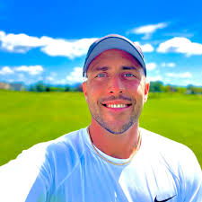 Is anyone available to help me help my friend kill maliketh the black blade