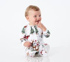 Pottery barn kids offers charming kids' furniture, bedding, backpacks and even lunch accessories. Santa Baby Christmas Pajamas Pottery Barn Kids