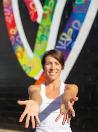 Many yoga classes begin and end the class by chanting the sound om. this sanskrit word is said to be the sound of creation, and helps to unite energy and bring sacredness to the. 5 Tips To End A Yoga Class With Meaning Swagtail