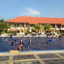 Photos At Swimming Pool Tok Aman Bali Beach Resort Pasir Puteh Kelantan
