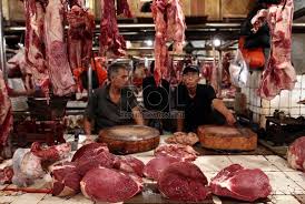 Daging bisa direndam dulu dalam suhu normal supaya tak beku dan bisa dimasak dengan mudah. Memasak Daging Tapi Masih Ada Darah Apa Hukumnya Republika Online