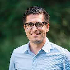 Daniel Diez's Instagram, Twitter & Facebook