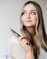 the prettiest purple nails you've ever seen 💜🍇🪁🧞‍♀️✨ #nailinspo  #auranails #purplenails #isolatedchromenails #gems #springnailinspo  #utahnailtech #nailart #nailsnailsnails #utah