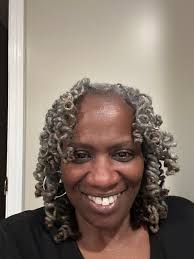 Hair styling with flexi rods, before and after results