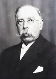 Does anyone remember or know Clive Warren?