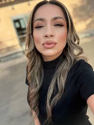 Happy Thursday!😆#tootsieroll #latina#realtor#boss#video