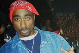 Managed and operated by the shakur estate. Neues Foto Aufgetaucht Tupac Lebt