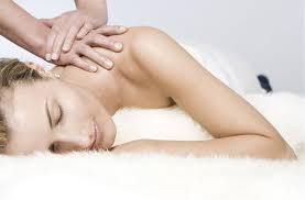 Streichung, knetung, dehnung und klopfung hat stephan hilpert persönlich für diesen kurs ausgewählt um eine umfangreiche und wohltuende massage für anfänger zu. Mobile Massage 11 Mal Bei Jollydays