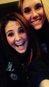 zara wells (@zara_wells)