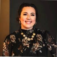 Emily Kinser's Instagram, Twitter & Facebook