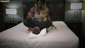 TheRealQueendom - Madam Jada - It Always Hurts When I See You - FemdomVC