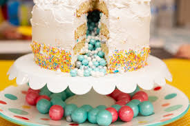 This gender reveal cake is made of three layers of a moist and delicious vanilla cake that are dyed with food coloring, and frosted with easy, creamy vanilla buttercream. Easy Diy Gender Reveal Cake Gender Reveal Surprise Cake Gender Reveal Cake Tutorial Gender Reveal Cake Deas Gender Reveal Pinata Cake Momjunky Com