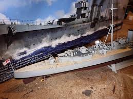 1/350 HMS Calcutta [Album] : r/WarshipPorn