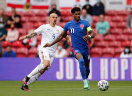 Centre forward, left forward, right midfield, left midfield, striker & right forward. Rashford Penalty Gives England 1 0 Win Over Romania Reuters