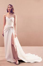 The 9 Spring 2020 Wedding Dress Trends You Need To Know Wedding Dress Trends Wedding Dress Inspiration Bridal Fashion Week