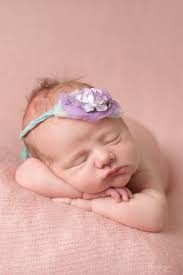 150+ Middle Names For Lily (Cute & Pretty)