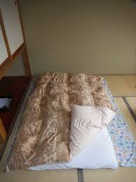 A new mattress can be quite an investment of both time and money. How To Lay Out And Fold Up A Japanese Futon