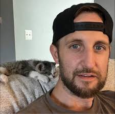 Should I buy the 225 or 325 welder for my needs?