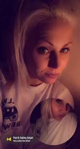 Jessica Dejong's Instagram, Twitter & Facebook