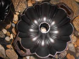 Lodge legacy series fluted cake pan cast iron bundt. The New Lodge Cast Iron Bundt Fluted Cake Pan Album On Imgur