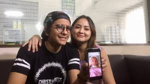 Biodata raditya dika merupakan salah satu pokok pembahasan mengenai profil foto pribadi juga aktivitas keseharian dari artis dan penyanyi juga entertainer negeri indonesia dan mancanegara yang mana akan diberikan secara mendetail dan sedikit agak lengkap. Populer Uus Young Lex Marcell Darwin 2 Artis Ini Tanggung Jawab Istri Hamil Dulu Sebelum Nikah Halaman All Tribunstyle Com