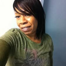 Rosalyn Noble's Instagram, Twitter & Facebook