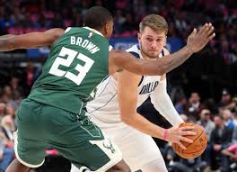 Milwaukee bucks video highlights are collected in the media tab for the most popular matches as soon as video appear on video hosting sites like youtube or dailymotion. Dallas Mavericks Vs Milwaukee Bucks Score Recap Final Fort Worth Star Telegram