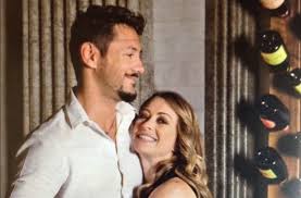 Giorgia meloni è incinta del compagno andrea giambruno: Aveva Scelto Il Family Day Per Annunciare La Sua Gravidanza Ora A Distanza Di Due Mesi Giorgia Meloni Svela Il Sesso Del Suo Primo Figlio Caffeina Magazine