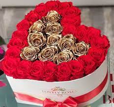 Tendencias Para San Valentin 2020 Arreglos En Forma De Corazon Acompanados De Osos Y Globos Miami Diario Nuestros hermosos y romanticos arreglos florales para el dia de san valentin transmitiran. tendencias para san valentin 2020