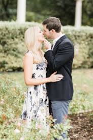 Laguna Gloria Engagement Photos Austin Tx Wedding Photographer Engagement Photos Austin Wedding Photographer Wedding Photographers