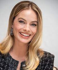 Margot and her feet are incredible. Margot Robbie New Hair Cut Color For Bombshell Event