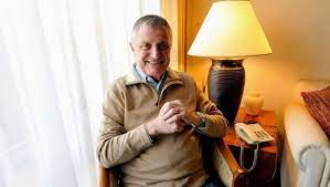 He is an actor, known for amándote (1988), amándote ii (1990) and dr. W9gzcjb4c1g Cm