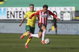 Compare donyell malen to top 5 similar players similar players are based on their statistical profiles. Bvb Flirt Im Klopp Fokus Donyell Malen Weckt Interesse Des Fc Liverpool Ligalive