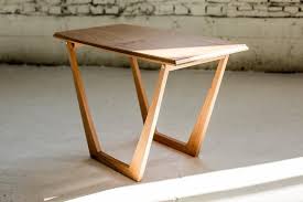 Table D Extremite Minimaliste Table De Fin Moderne Du Etsy In 2020 Modern End Tables Furniture Design Modern Modern Furniture