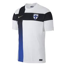 Deswegen spielt nordmazedonien bei der em 2021 doch in den alten trikots mit den sonnenstrahlen, wie bei sky zu lesen ist. Nike Finnland Herren Heim Trikot Em 2020 Weiss Gold Fussball Shop