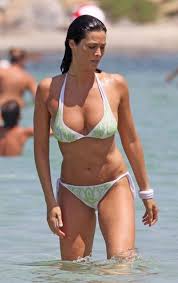 La bellezza di manuela arcuri non passa inosservata né agli uomini né alle donne. Pin On Did Supermodel Manuela Arcuri Have Plastic Surgery